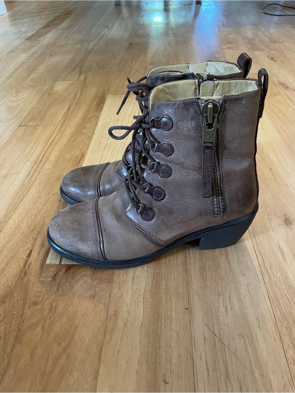 Bussola Brown Leather Lace-Up Ankle Boots with Side Zip size 6.5